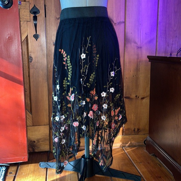 INC International Concepts: floral skirt: size S - Picture 4 of 5